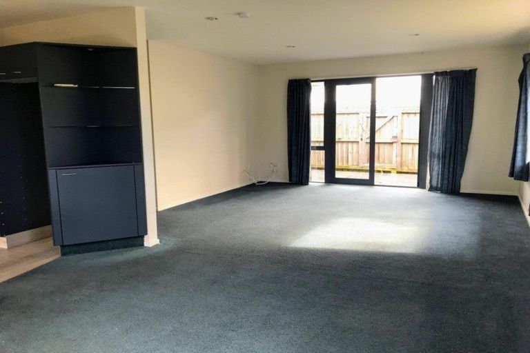 Photo of property in 61 Parade Court, Addington, Christchurch, 8024