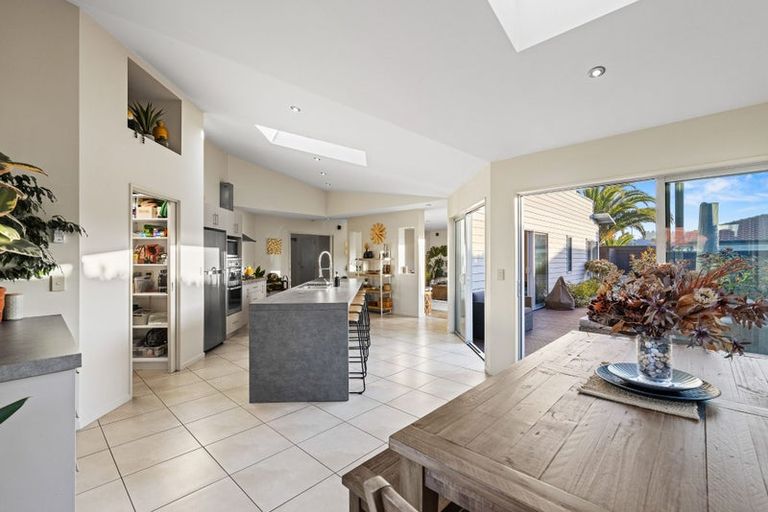 Photo of property in 12 Sandalwood Place, Waimairi Beach, Christchurch, 8083