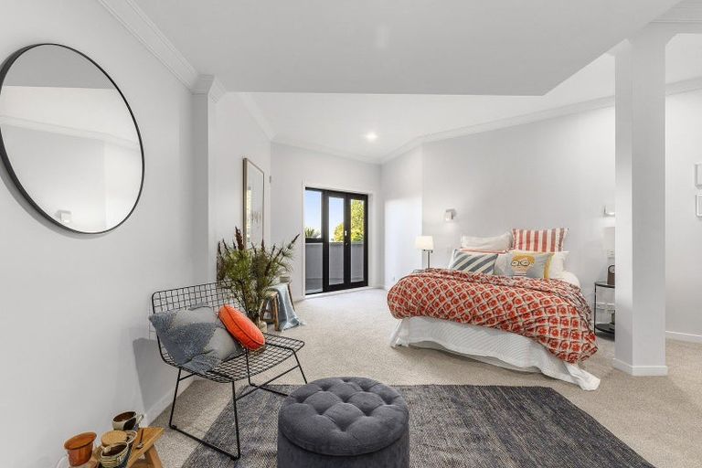 Photo of property in 25u3 Thane Road, Roseneath, Wellington, 6011