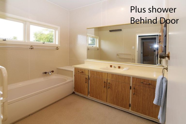 Photo of property in 40 Avondale Road, Taradale, Napier, 4112