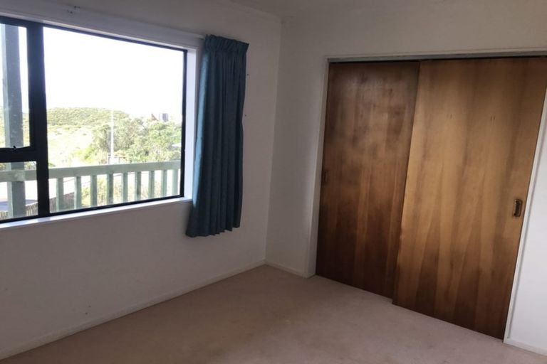 Photo of property in 17 Shastri Terrace, Khandallah, Wellington, 6035