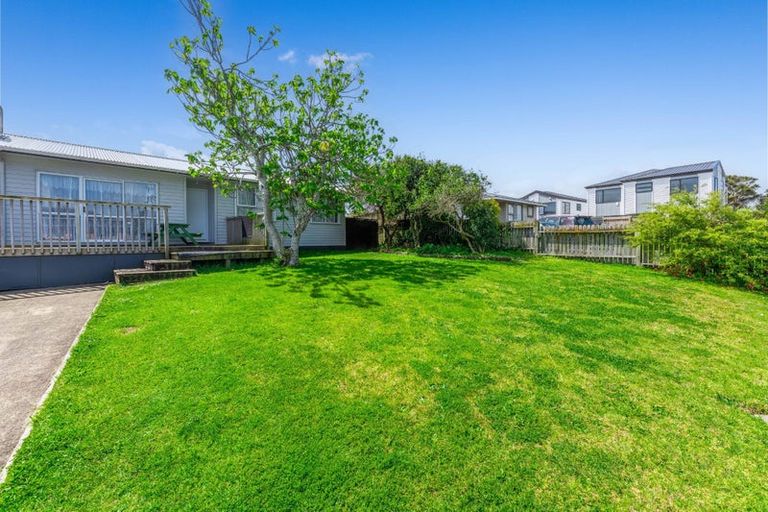 Photo of property in 48 Friesian Drive, Mangere, Auckland, 2022