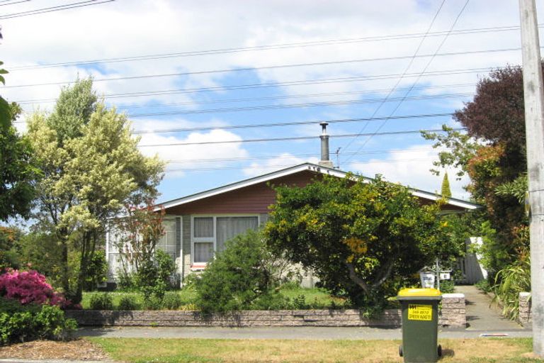 Photo of property in 1 Appleby Crescent, Burnside, Christchurch, 8053