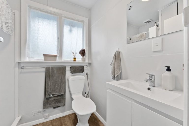 Photo of property in 39 Somerset Crescent, Spreydon, Christchurch, 8024