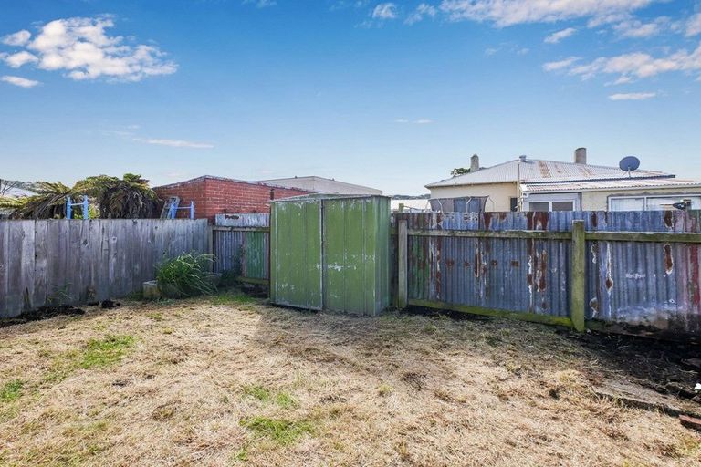 Photo of property in 274 Oxford Street, South Dunedin, Dunedin, 9012