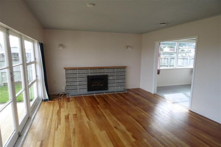 Photo of property in 2 Norton Place, Spotswood, New Plymouth, 4310