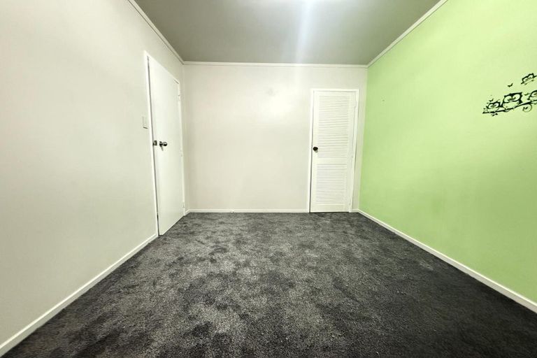 Photo of property in 1/15 Roseberry Avenue, Birkenhead, Auckland, 0626