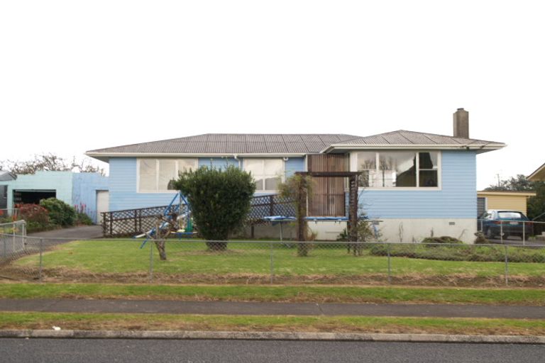 Photo of property in 22 Mervan Street, Mangere East, Auckland, 2024