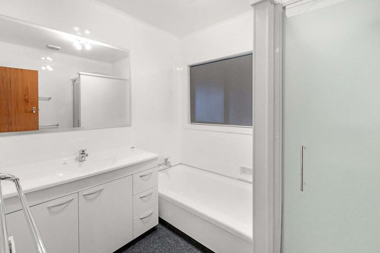 Photo of property in 69 Robertson Street, Gore, 9710