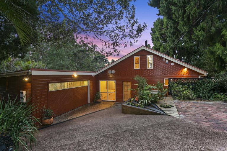 Photo of property in 50 Park Road, Titirangi, Auckland, 0604