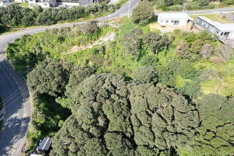 Photo of property in 38 Sea View Road, Baylys Beach, Dargaville, 0377