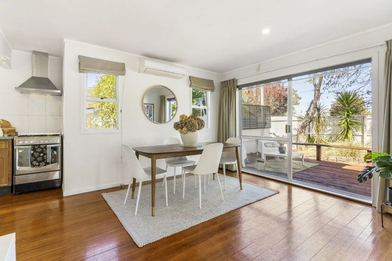 Photo of property in 1/43 Rimu Street, New Lynn, Auckland, 0600