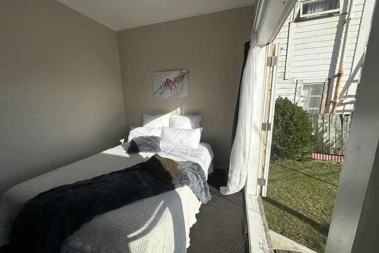 Photo of property in 7-7a Vogel Street, Mount Victoria, Wellington, 6011