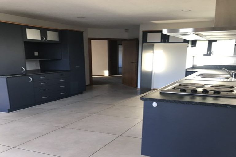 Photo of property in 5 Rhyl Place, Bryndwr, Christchurch, 8053