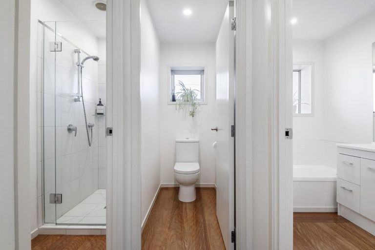 Photo of property in 27 Hemi Street, Narrow Neck, Auckland, 0622