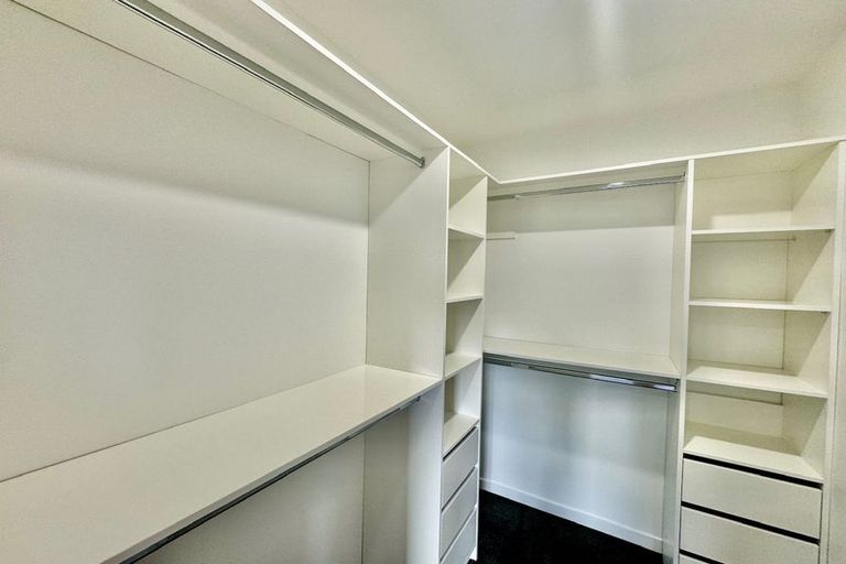 Photo of property in 12 Caldwell Place, Pinehill, Auckland, 0632