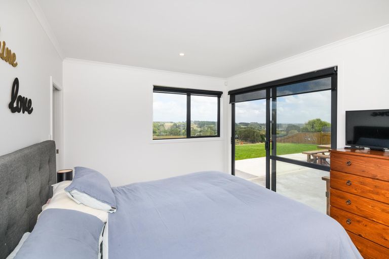 Photo of property in 26 Varsity Heights, Fitzherbert, Palmerston North, 4410