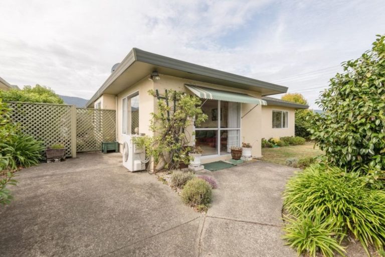 Photo of property in 2 Durham Street, Stoke, Nelson, 7011