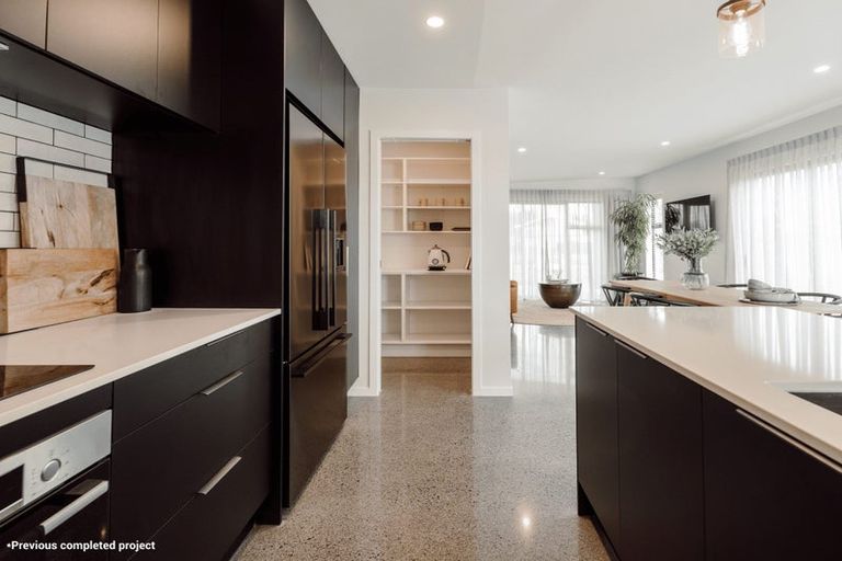 Photo of property in 127 One Tree Point Road, One Tree Point, 0118
