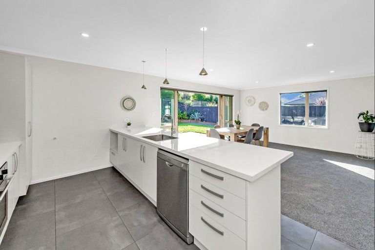 Photo of property in 44 Lignite Drive, Rolleston, 7614