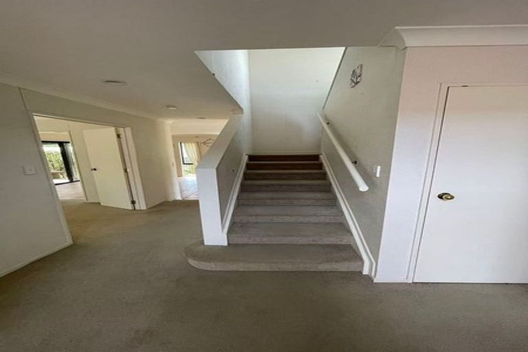 Photo of property in 17 Annalong Road, Dannemora, Auckland, 2016