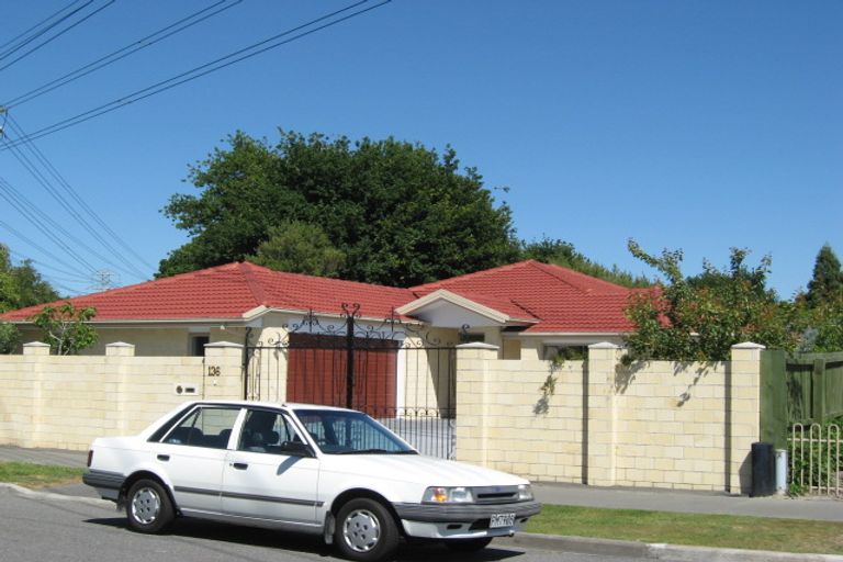 Photo of property in 136 Hawthornden Road, Avonhead, Christchurch, 8042