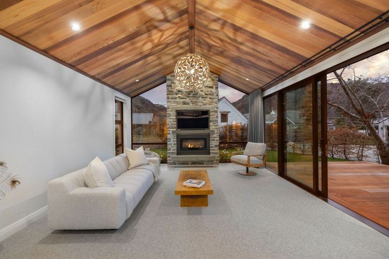 Photo of property in 9c Caernarvon Street, Arrowtown, 9302
