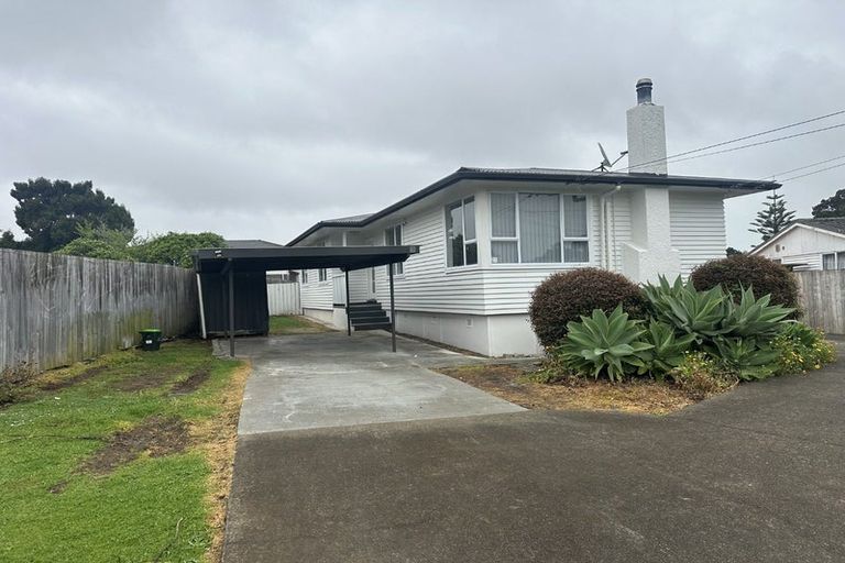 Photo of property in 8 Dennis Road, Papatoetoe, Auckland, 2025