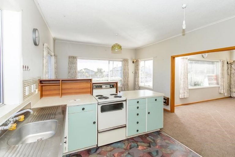 Photo of property in 15 Joffre Street, Frankton, Hamilton, 3204