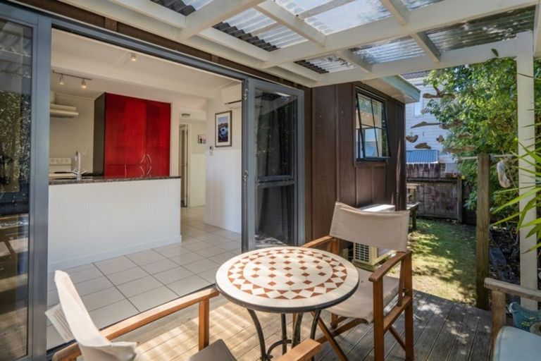 Photo of property in 5b Percival Road, Paraparaumu Beach, Paraparaumu, 5032