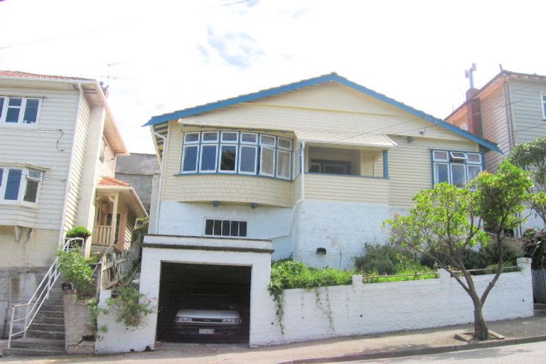 Photo of property in 80 Wright Street, Mount Cook, Wellington, 6021