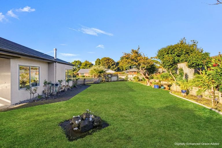 Photo of property in 6 Holdsworth Drive, Otamatea, Whanganui, 4500