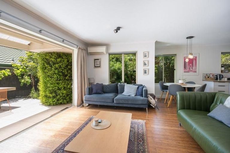 Photo of property in 2 Lancewood Way, The Wood, Nelson, 7010