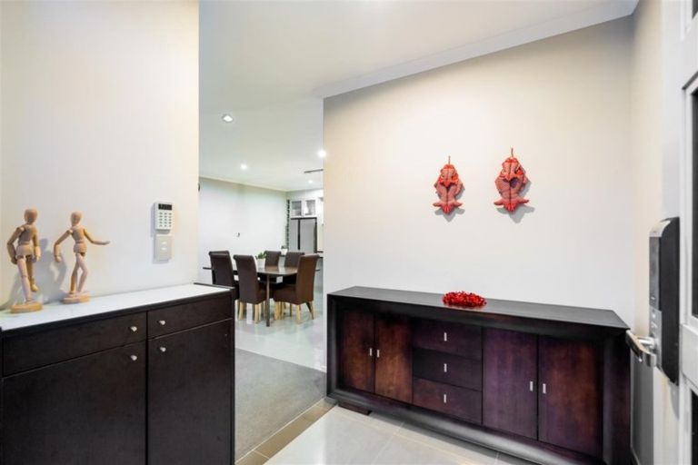 Photo of property in 1 Conti Drive, Flat Bush, Auckland, 2019