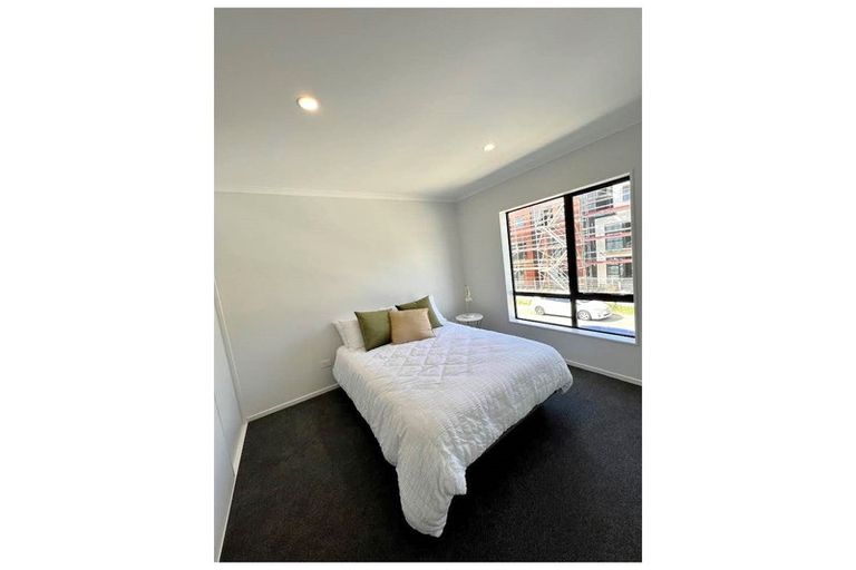 Photo of property in 2 Shortfin Place, Flat Bush, Auckland, 2019