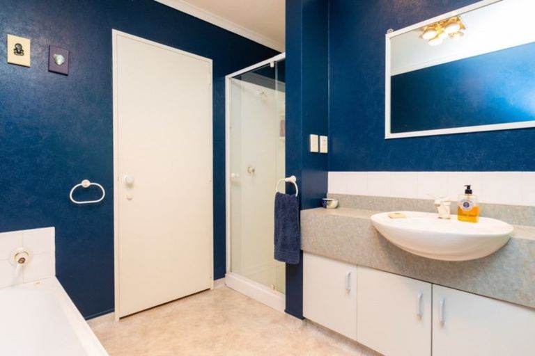 Photo of property in 41 Hetley Crescent, Taradale, Napier, 4112