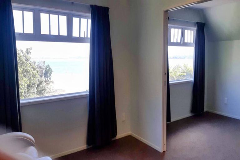 Photo of property in 71b Rosecamp Road, Beach Haven, Auckland, 0626