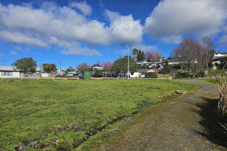 Photo of property in 2 Sunvale Place, Gate Pa, Tauranga, 3112
