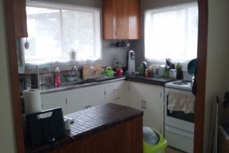 Photo of property in 83 Daffodil Street, Titirangi, Auckland, 0604