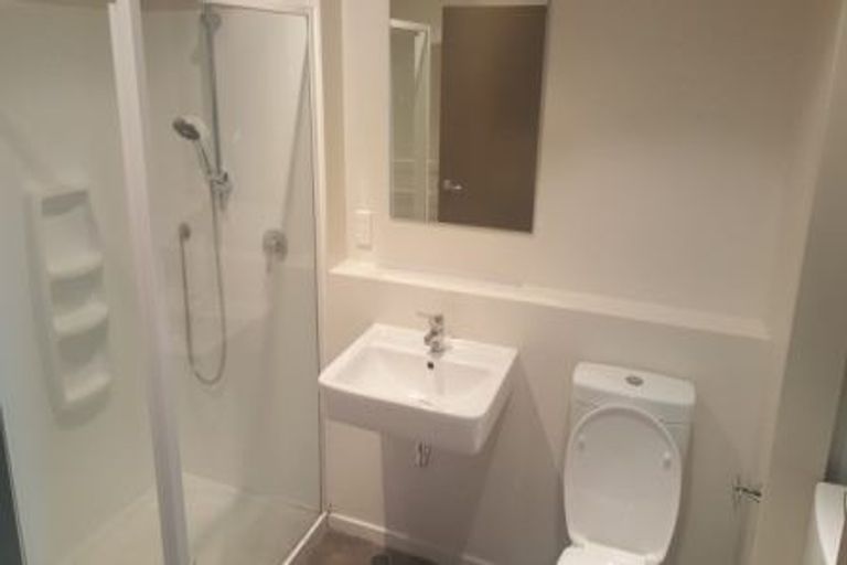 Photo of property in 189u3 Ohiro Road, Brooklyn, Wellington, 6021