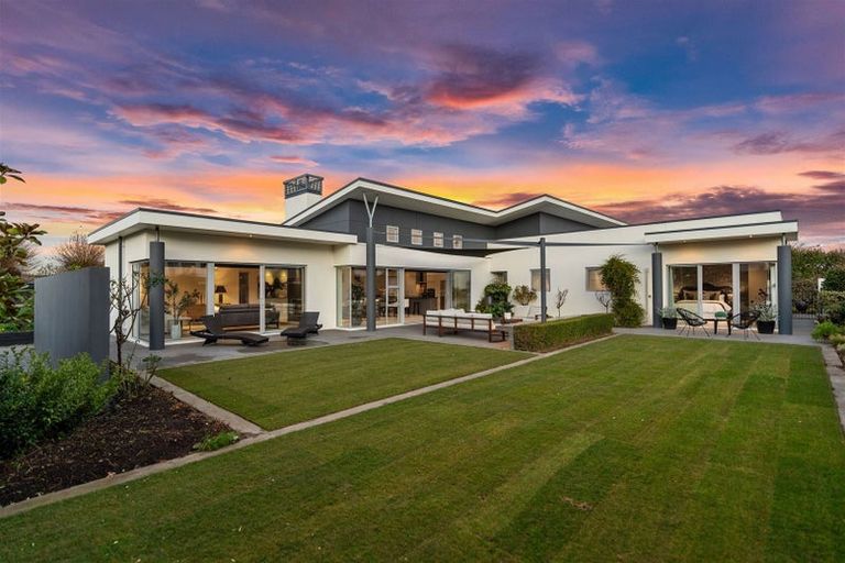 Photo of property in 22 Ruby Avenue, Northwood, Christchurch, 8051