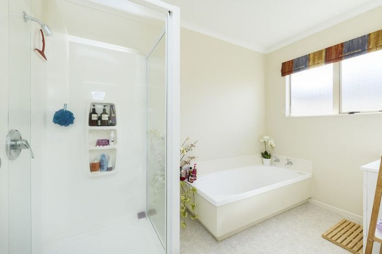 Photo of property in 12 Tiraumea Street, Palmerston North, 4410