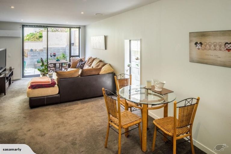 Photo of property in Nouvo Apartments, 11/21u Rugby Street, Mount Cook, Wellington, 6021