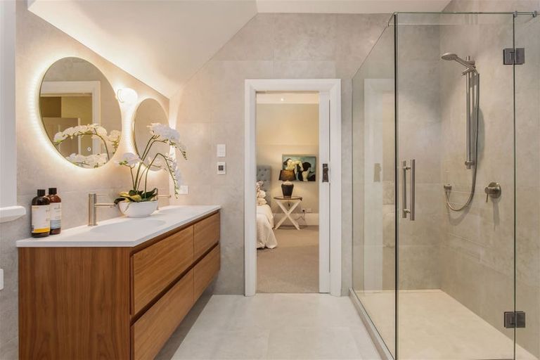 Photo of property in 55 Innes Road, St Albans, Christchurch, 8052