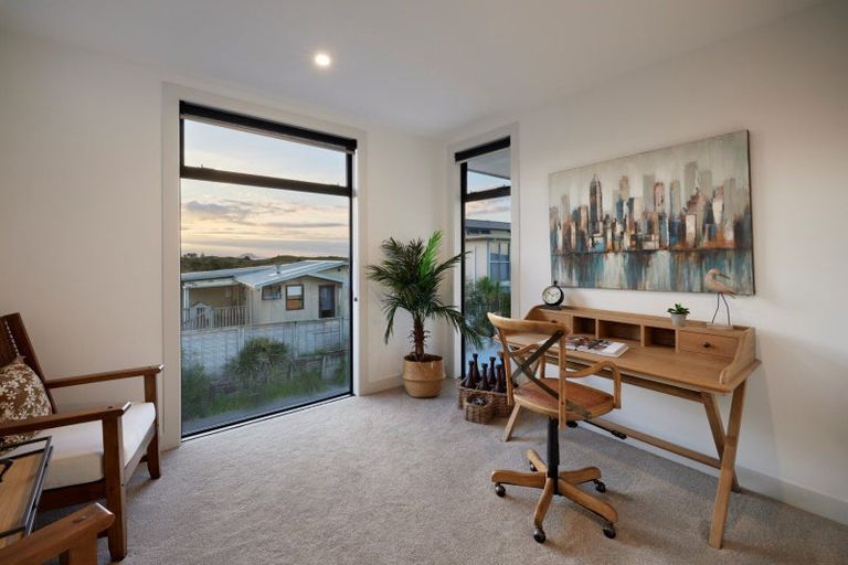 Photo of property in 1015 Papamoa Beach Road, Papamoa Beach, Papamoa, 3118