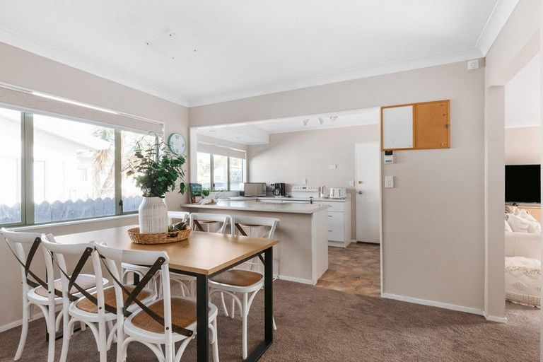 Photo of property in 27 Sunvale Place, Gate Pa, Tauranga, 3112