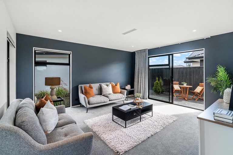 Photo of property in 19 Frank Ernest Crescent, Prebbleton, 7676