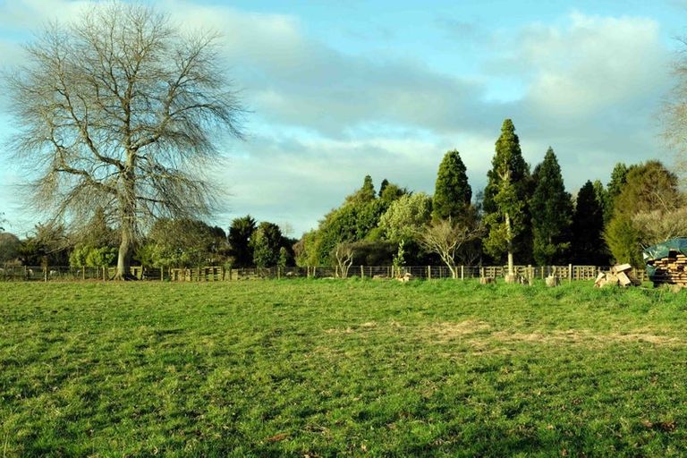 Photo of property in 64 Peacockes Lane, Peacocke, Hamilton, 3282