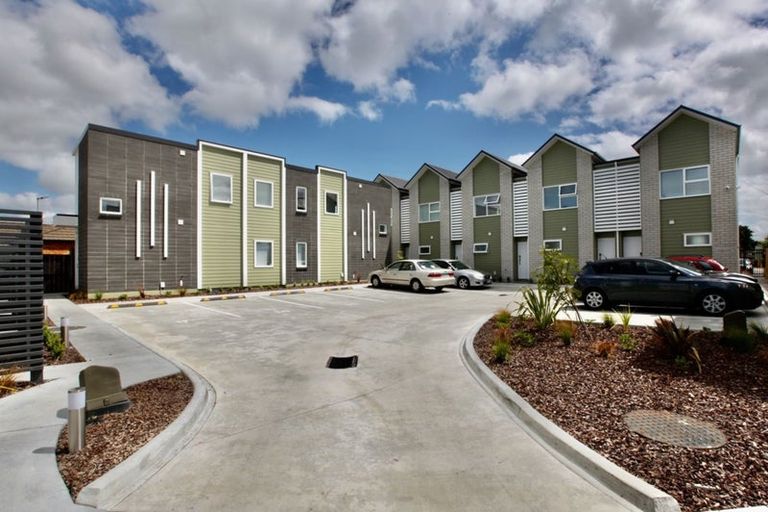 Photo of property in 14/10 Burrows Place, Frankton, Hamilton, 3204