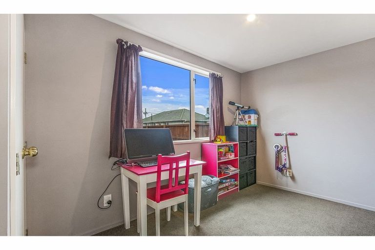 Photo of property in 44 Shands Road, Hornby, Christchurch, 8042